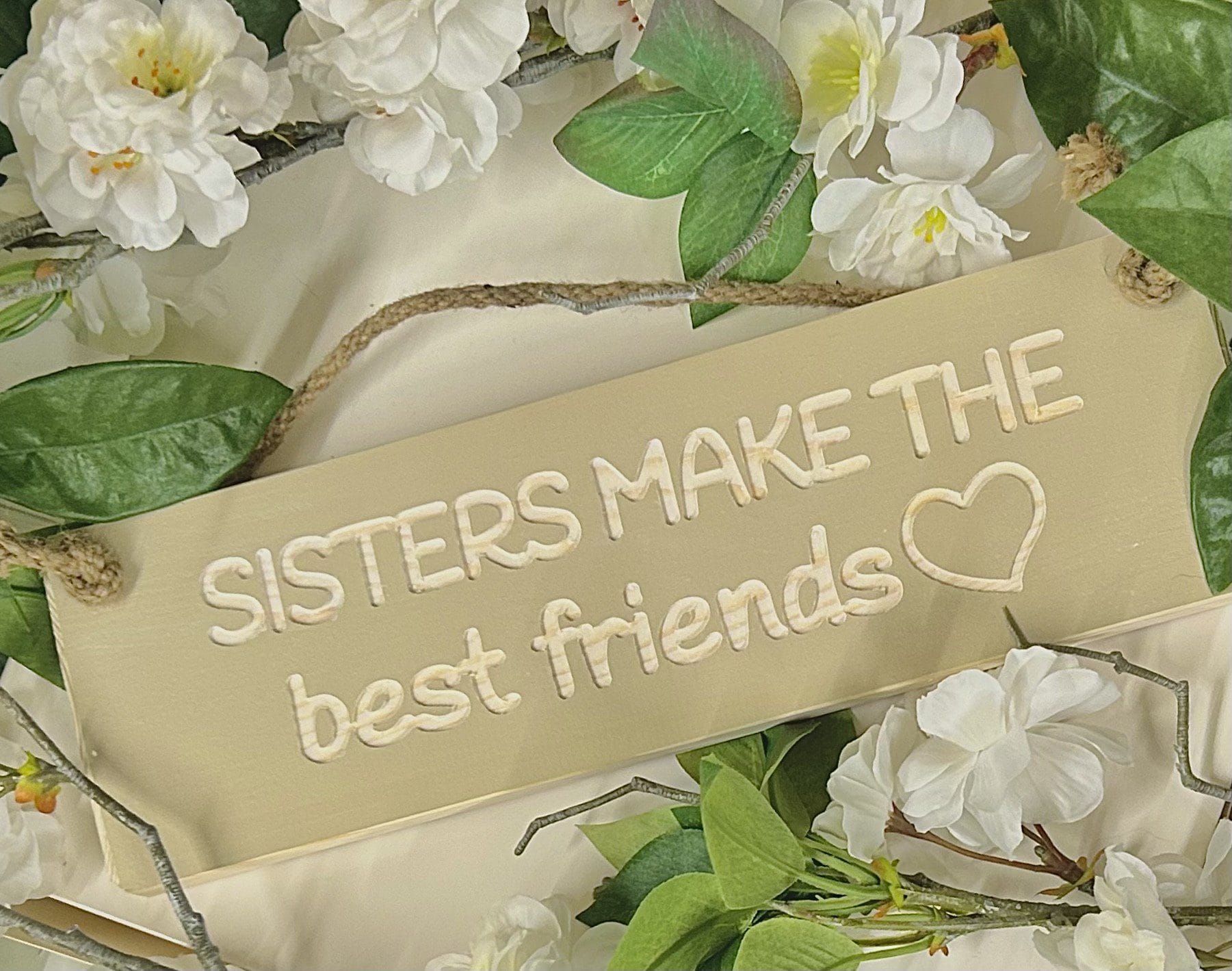 Home 20 Gifts for sisters