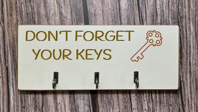 DON’T FORGET YOUR KEYS – Key/Pet Lead Hangers