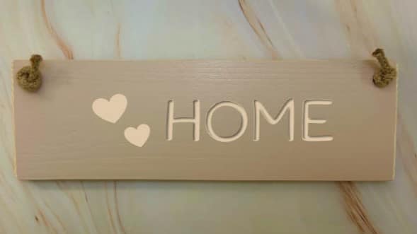 HOME (hearts) - 30cm Rustic Wooden Sign 1 HOME (hearts) potted shirm