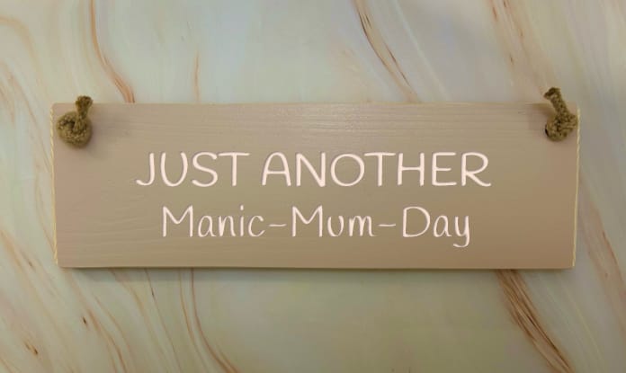 JUST ANOTHER Manic-Mum-Day – 30cm Rustic Wooden Sign